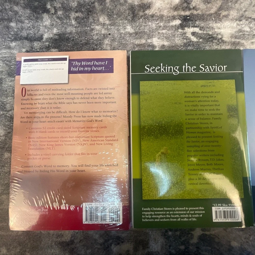 Christian Book Lot Memorize God's Word Seeking the Savior Christian Living 3pk